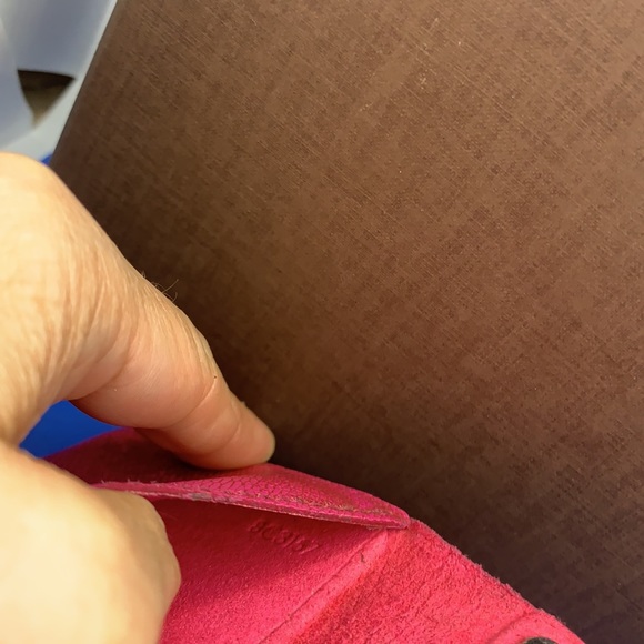 Louis Vuitton monogram iPhone case pink interior 1/5 - Picture 5 of 9